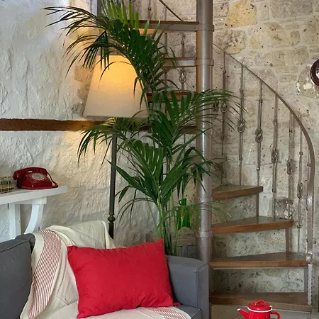 Alacati Red House Çeşme