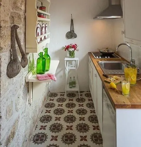 Alacati Red House Çeşme